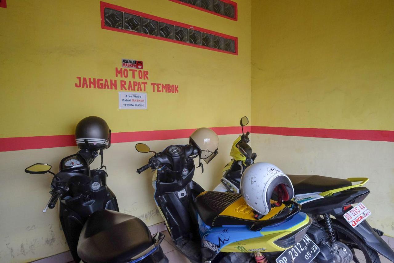 Reddoorz Near Pelabuhan Nusantara Parepare Eksteriør bilde